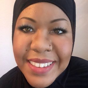 Meet your Posher, Candace